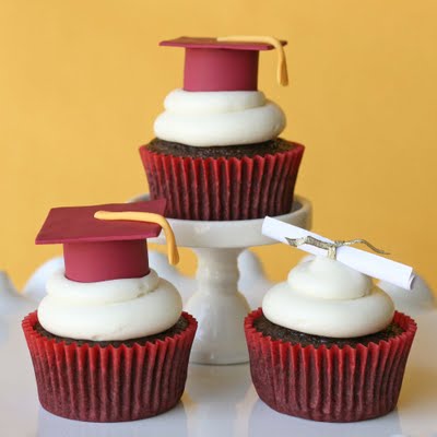 "Graduation cupcake topper"