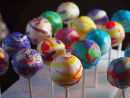 marble cake pops