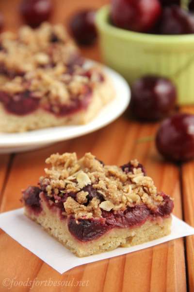 cherry-crumble-bars