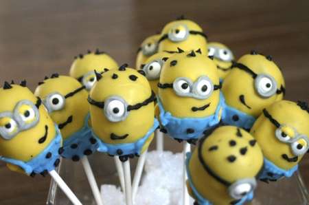 minion-cake-pops