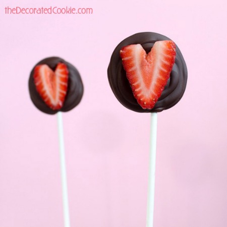 chocolate strawberry pops