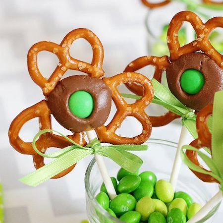 Shamrock Pretzel Pop