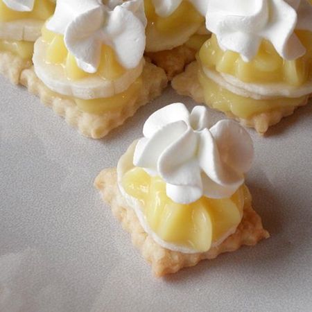 Bite Size Banana Cream Pie