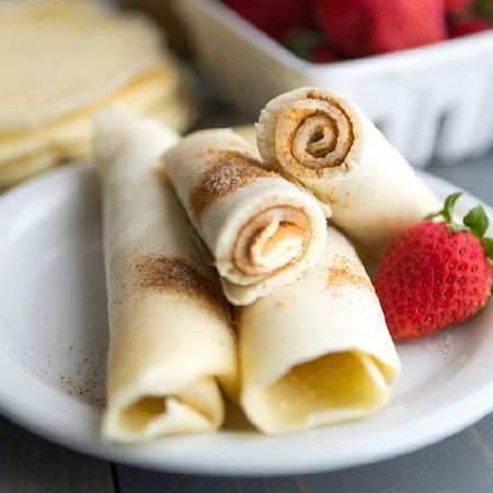 cinnamon sugar pancake roll