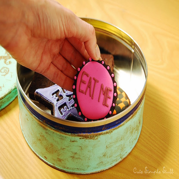 alice in wonderland cookies