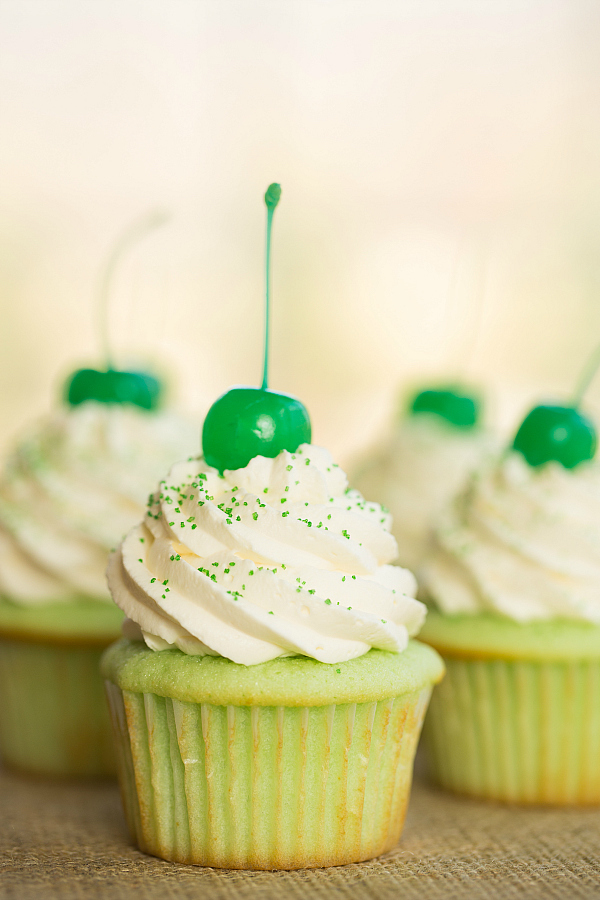 shamrock-shake-cupcakes