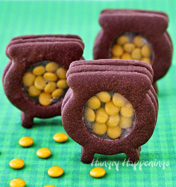 peek-inside-pot-of-gold-cookies