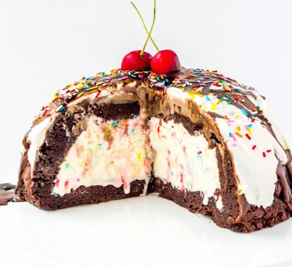 ice cream brownie mountain