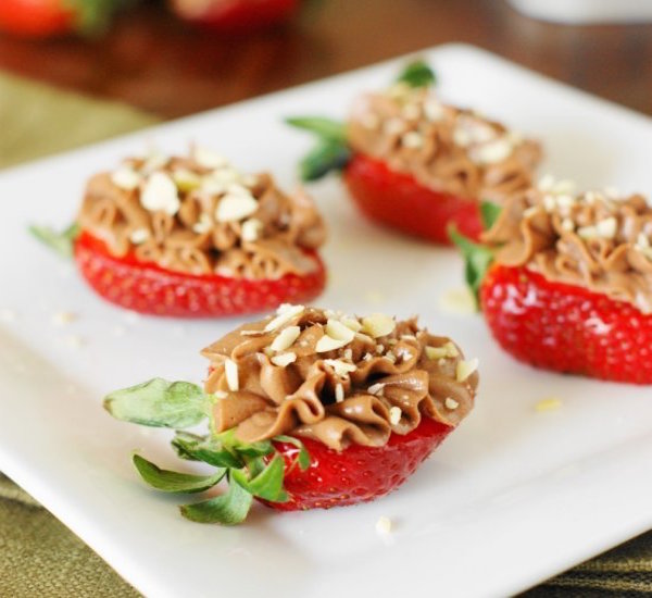 nutella strawberry cheesecake bites