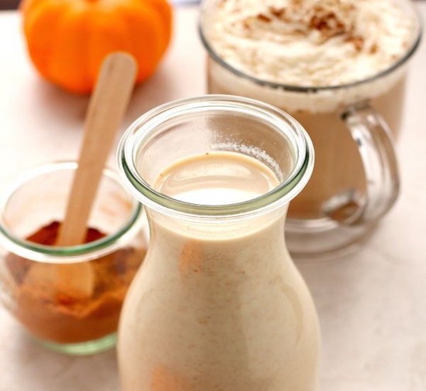 homemade pumpkin spice coffee creamer