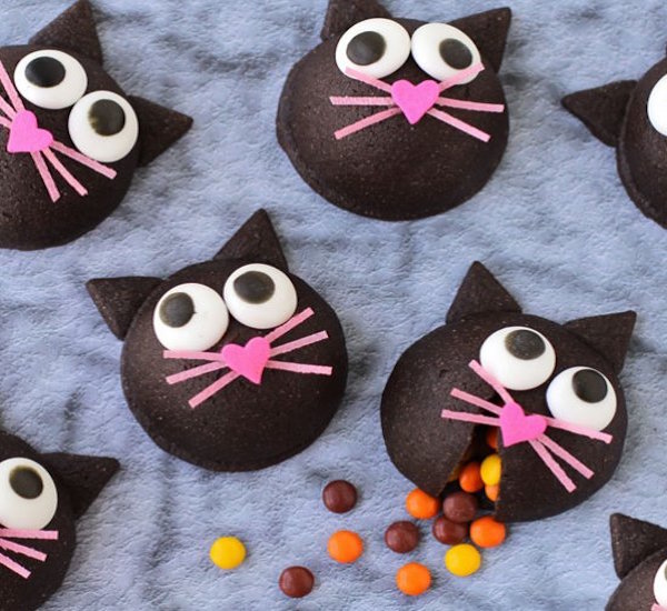 black cat halloween treat filled cookies