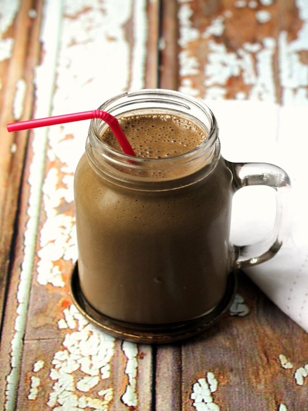 chocolate peanut butter chlorella smoothie