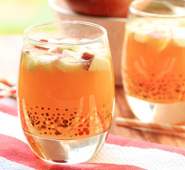 non-alcoholic apple pie punch