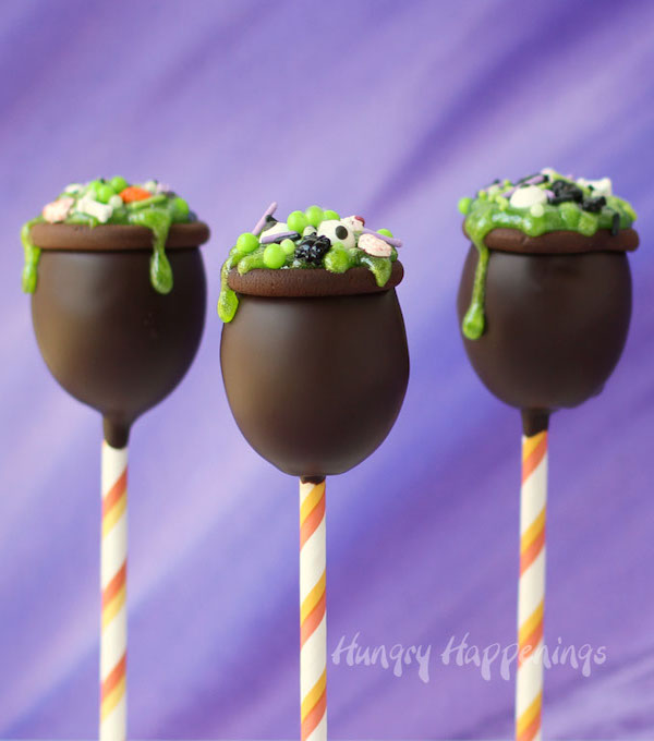 peanut-butter-fudge-cauldron-lollipops-