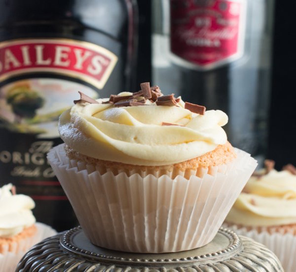 white russian cupcake