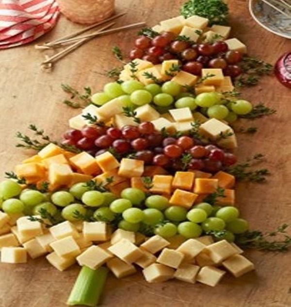 christmas tree cheeseboard