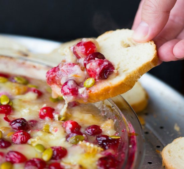 cranberry orange baked brie dip