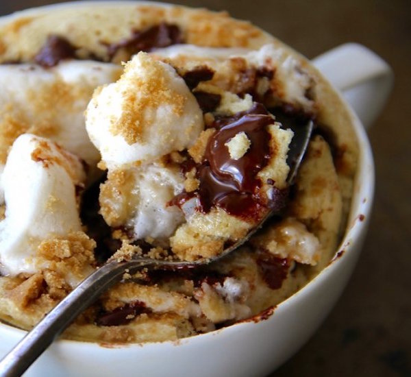 s'mores mug cake