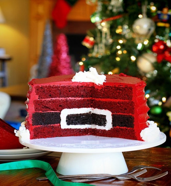 santas-belt-cake