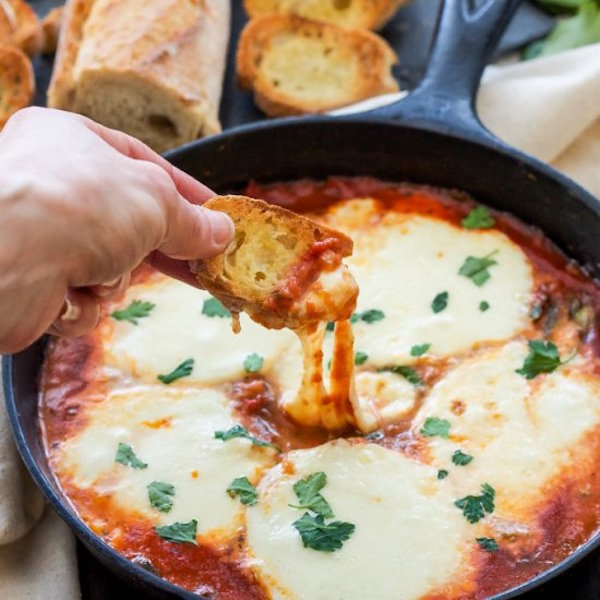 baked mozzarella and marinara dip