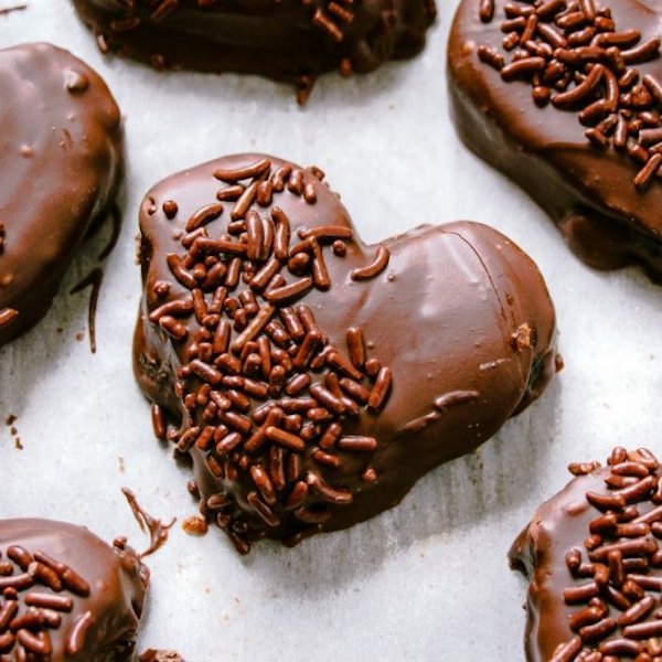 chocolate covered oreo truffle hearts