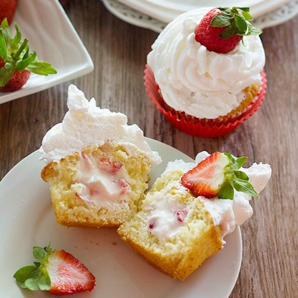 strawberry cheesecake cupcakes