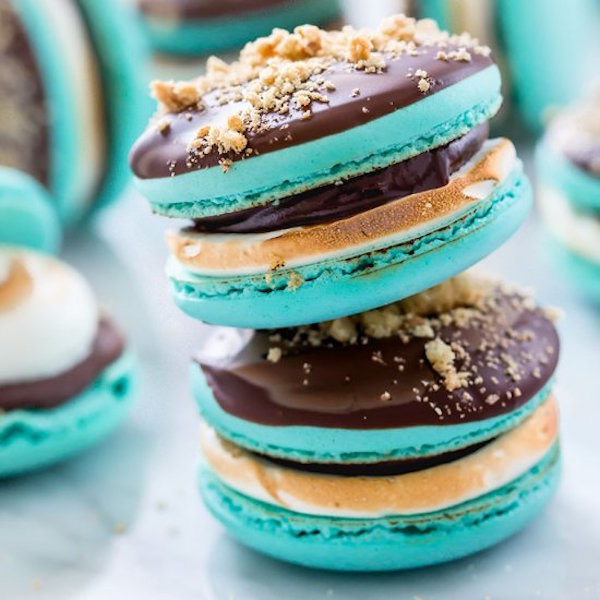 s-mores macaron