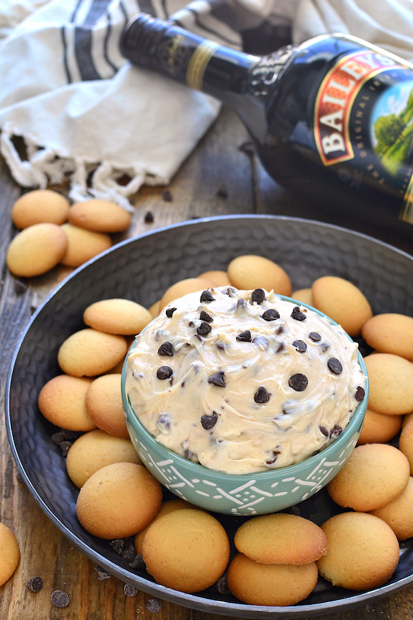 Baileys-Chocolate-Chip-Dip