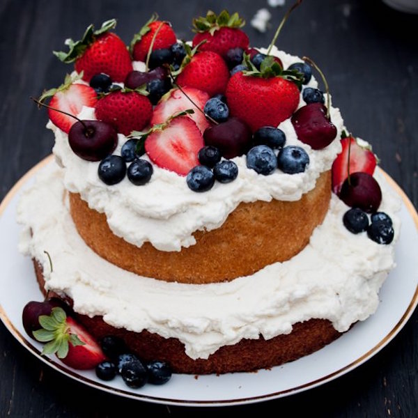 berry cake