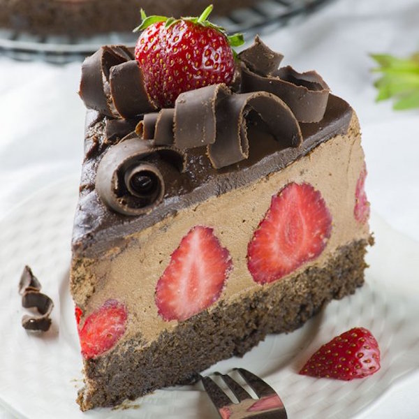 strawberry chocolate cake