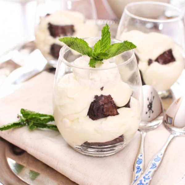 white chocolate mousse brownie parfait