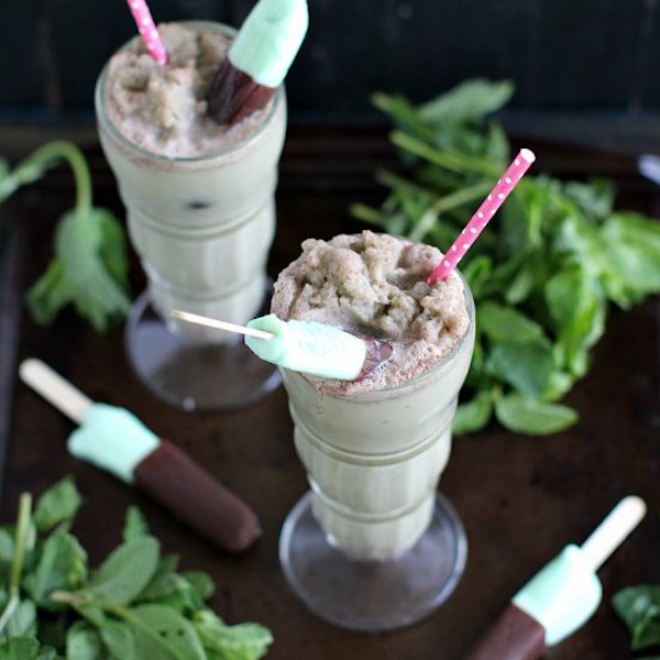 dark chocolate mint milkshakes