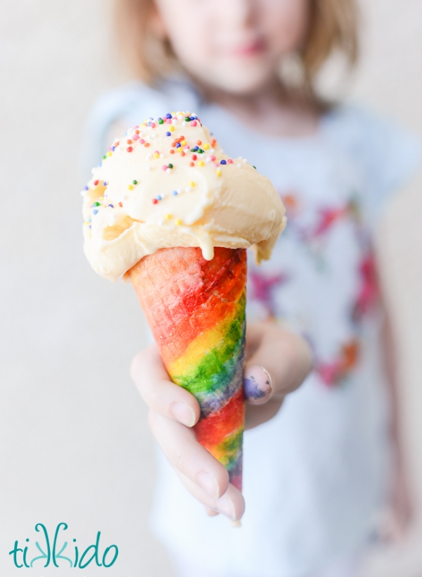 painted-ice-cream-cones-13