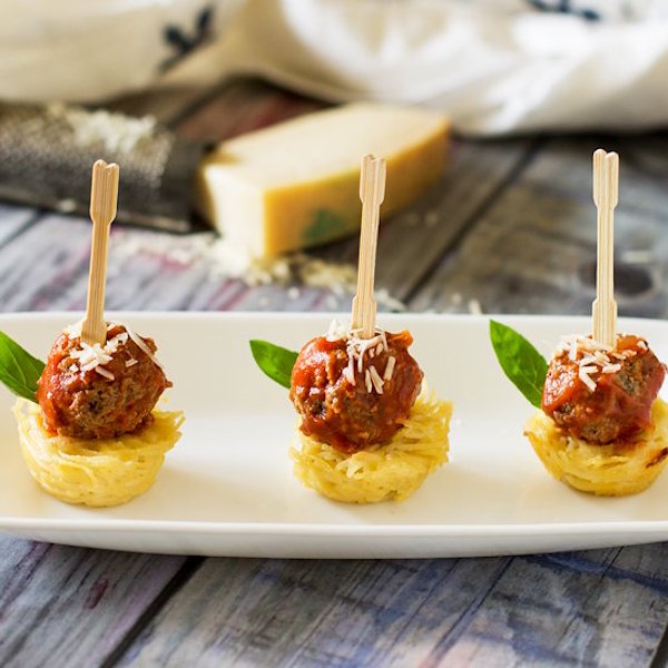 mini meatballs and spaghetti appetizers